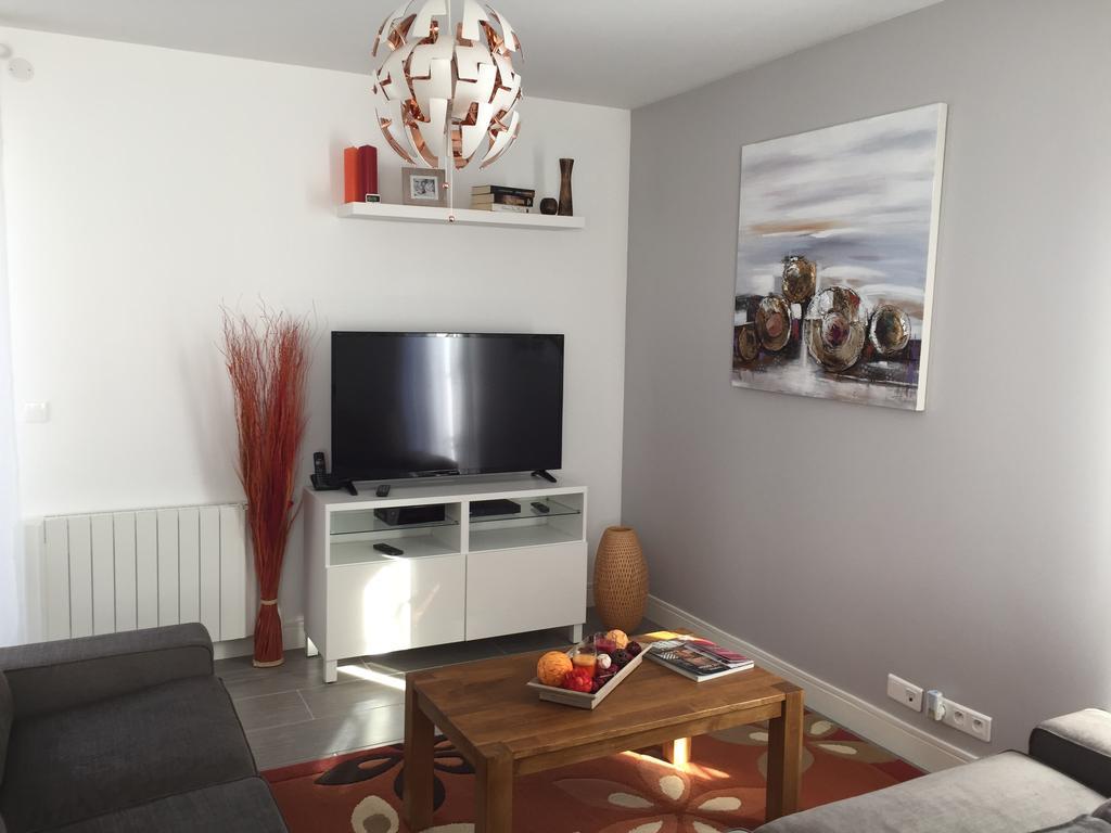 Apartamento Koechi Magny-le-Hongre Exterior foto